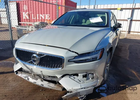 2021 Volvo S60 T5 Momentum from USA, damaged, VIN 7JR102FK0MG081542